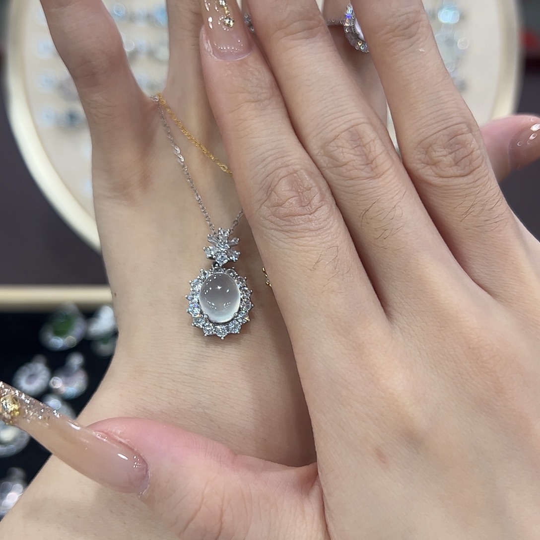 甜***子蛇纹石玉银S925镶嵌颈饰