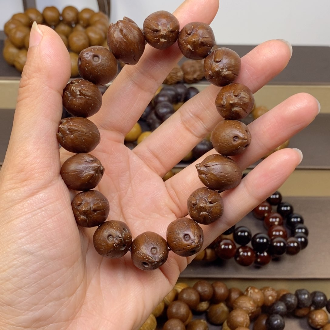 紫金鼠手串华*?15红皮火箭