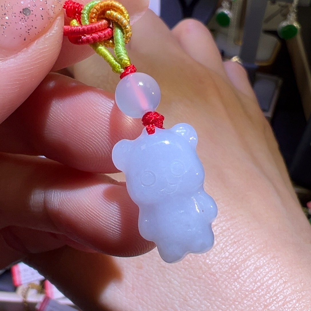 翡翠颈饰未镶嵌吊坠