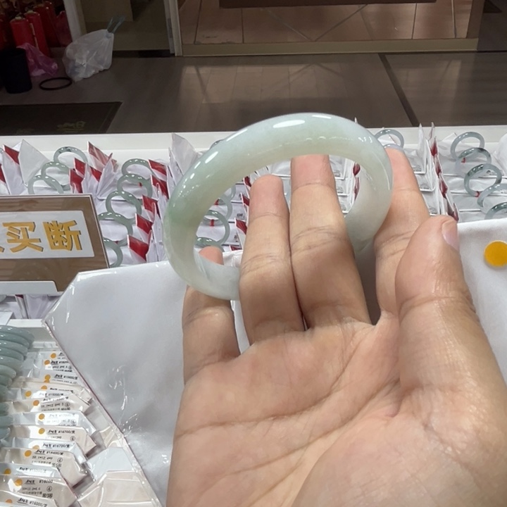 翡翠未镶嵌手镯天然翡翠a货
