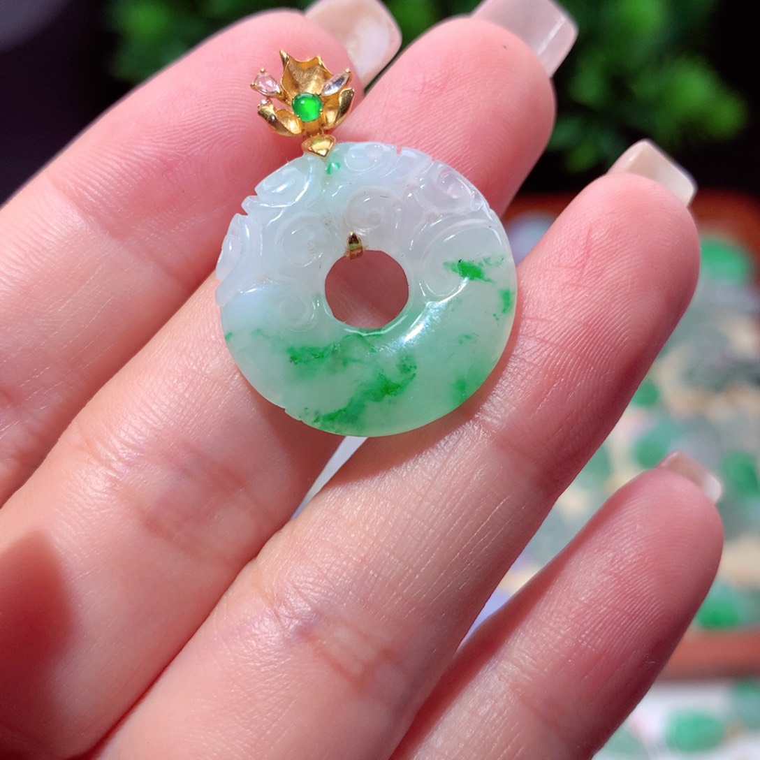 翡翠18K金镶嵌吊坠(不含链)