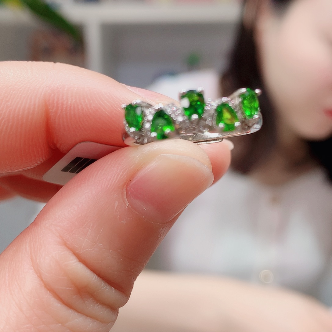 戒指超美透辉石银S925镶嵌