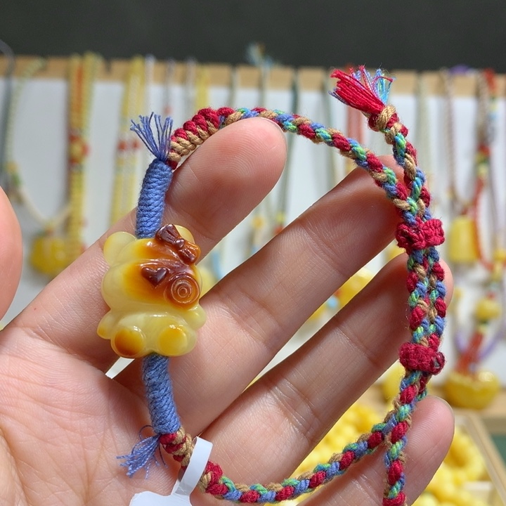 蜜蜡未镶嵌手链特价