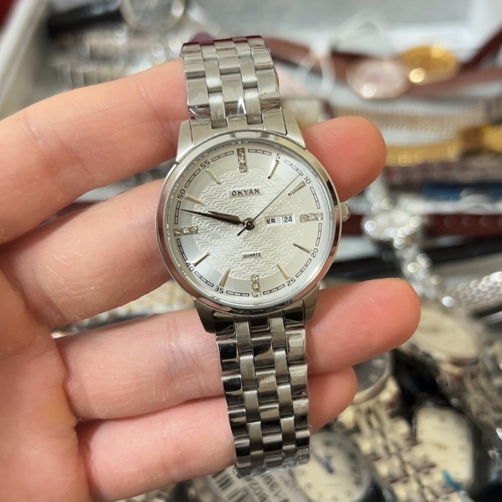 曼***罗钢牛皮（革）钢石英机芯