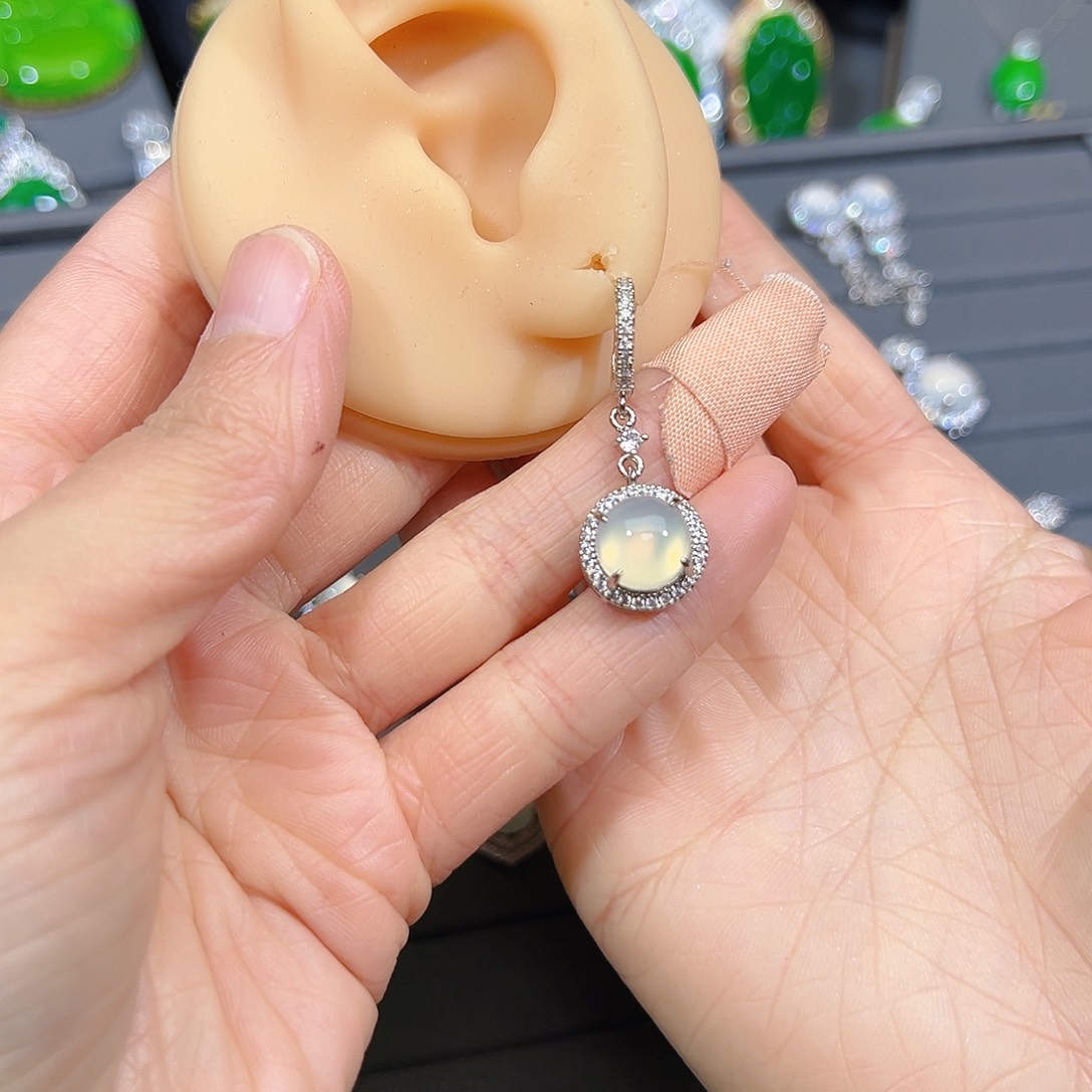 玛瑙/玉髓合金颈饰