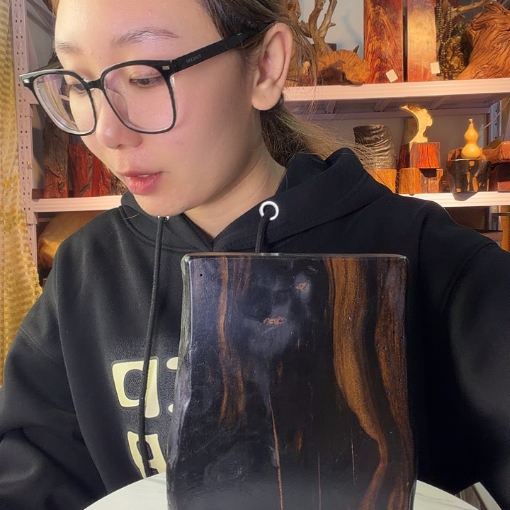 紫檀木类端景台中****?