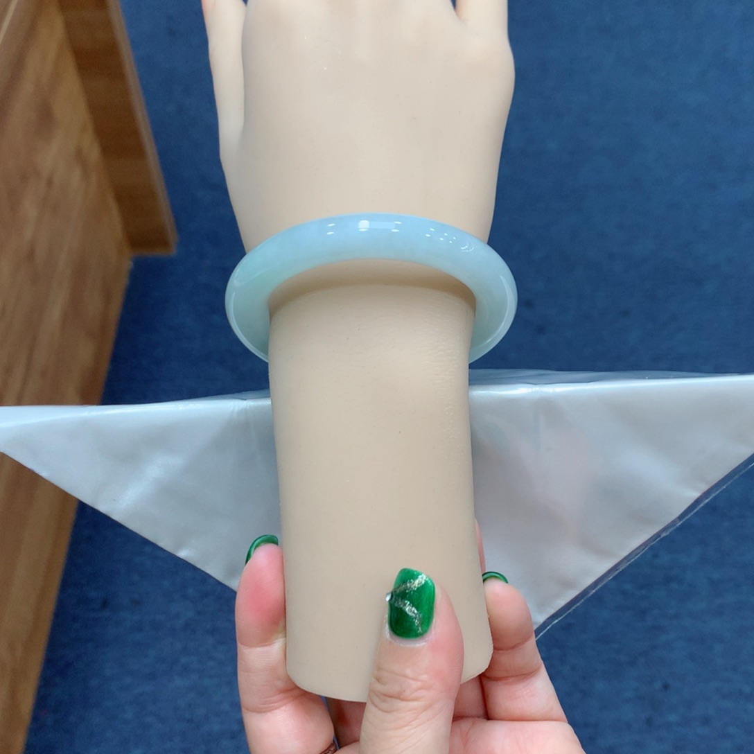 未镶嵌手镯翡翠买断