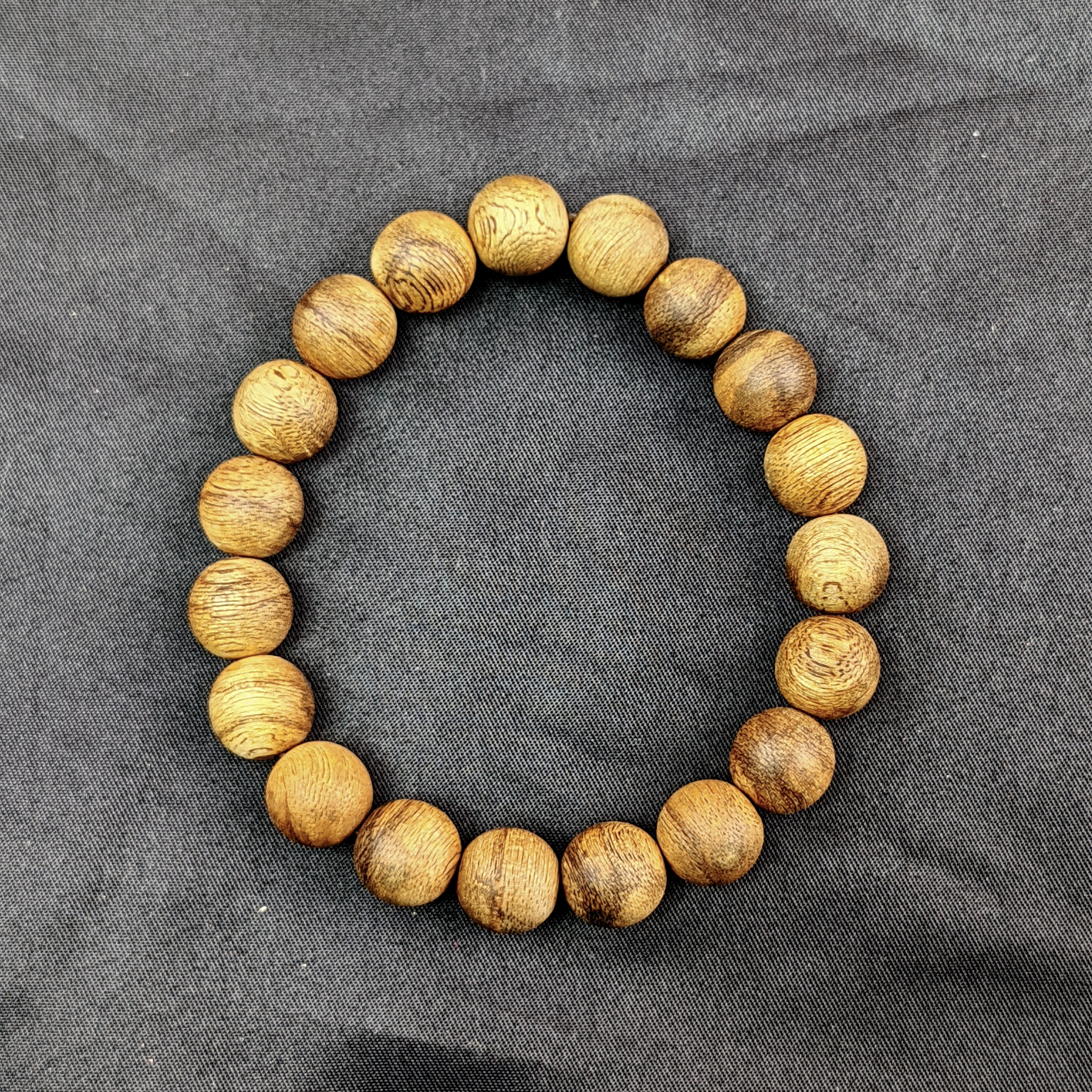 沉香手串文莱1.1单圈9.5克