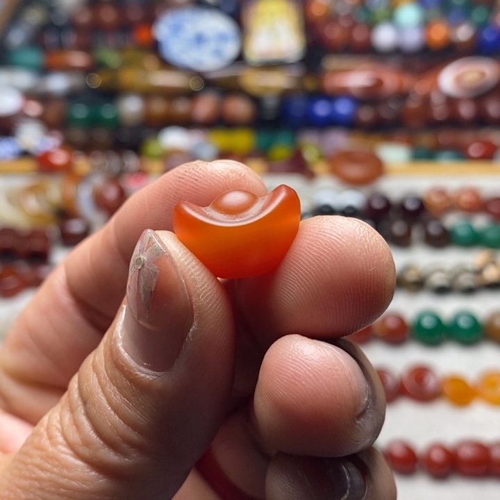 玛瑙/玉髓未镶嵌珠宝奇石