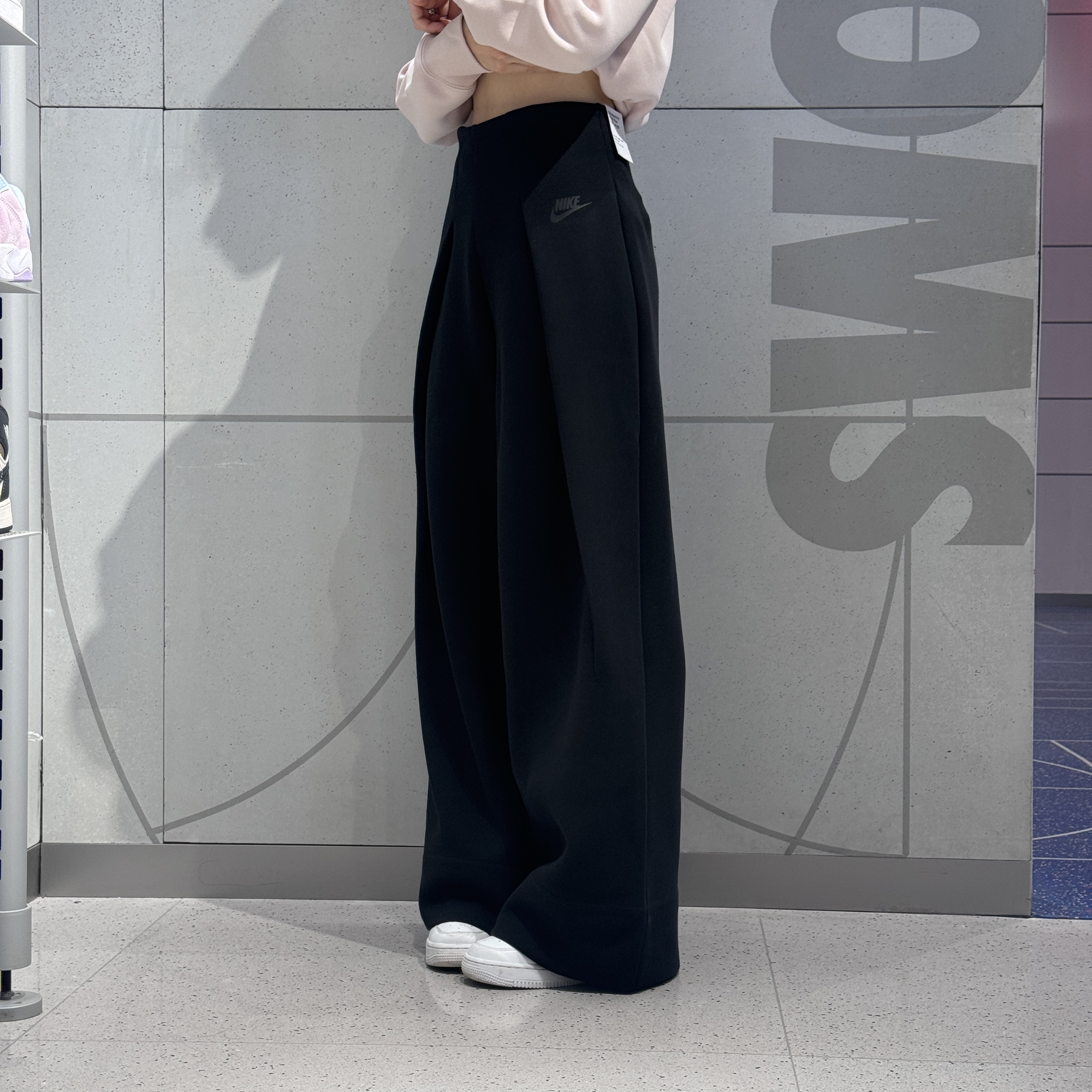 【滔搏联动】耐克女子户外显瘦阔腿跑步休闲运动长裤FV8053-010 