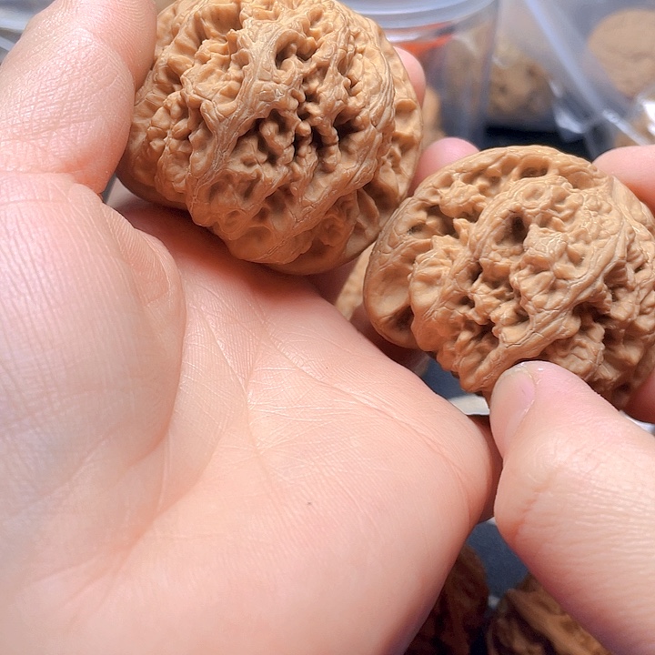 文玩核桃吊坠9***9平谷粗筋