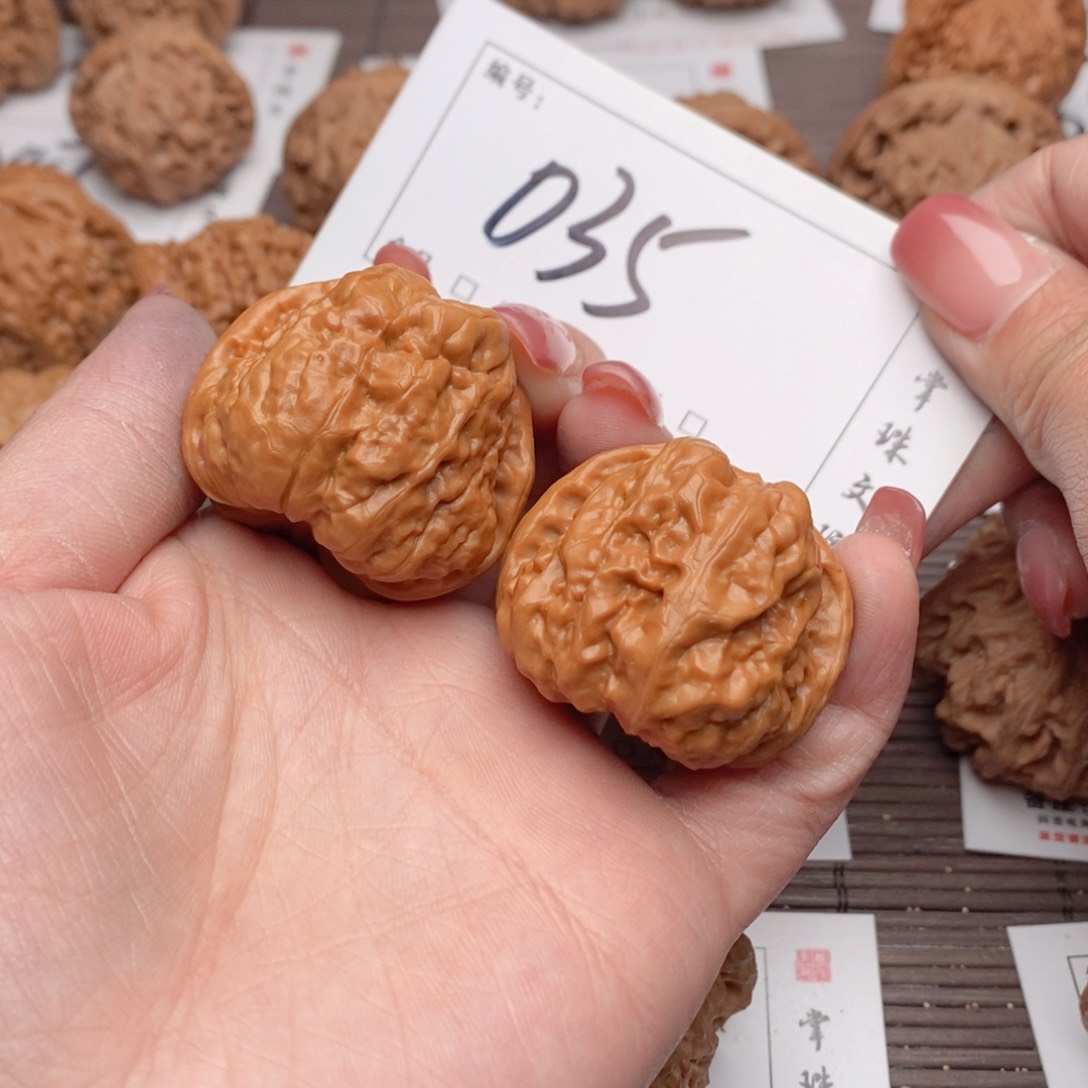 文玩核桃吊坠家***驴37蛤蟆035