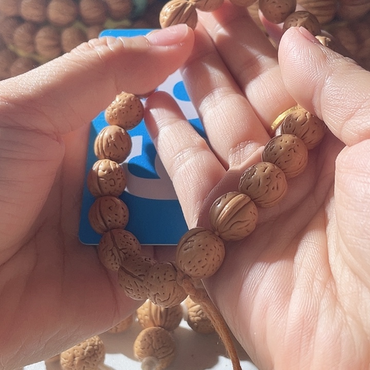 S***7桃核吊坠桃核手串野生66