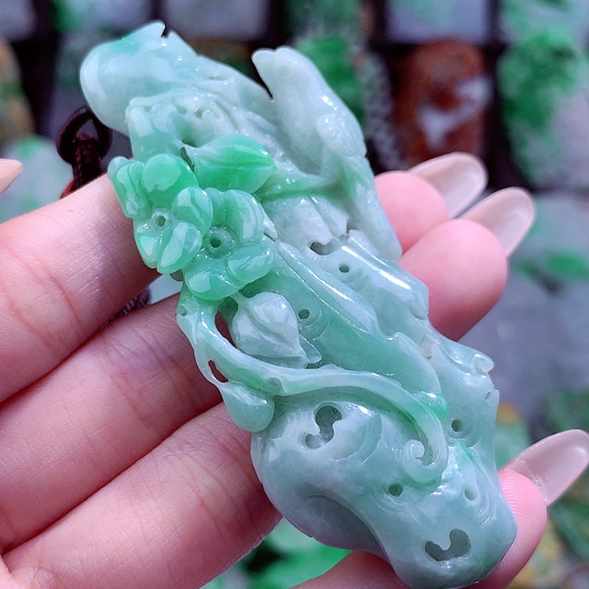 【闪购商品】翡翠颈饰未镶嵌天然