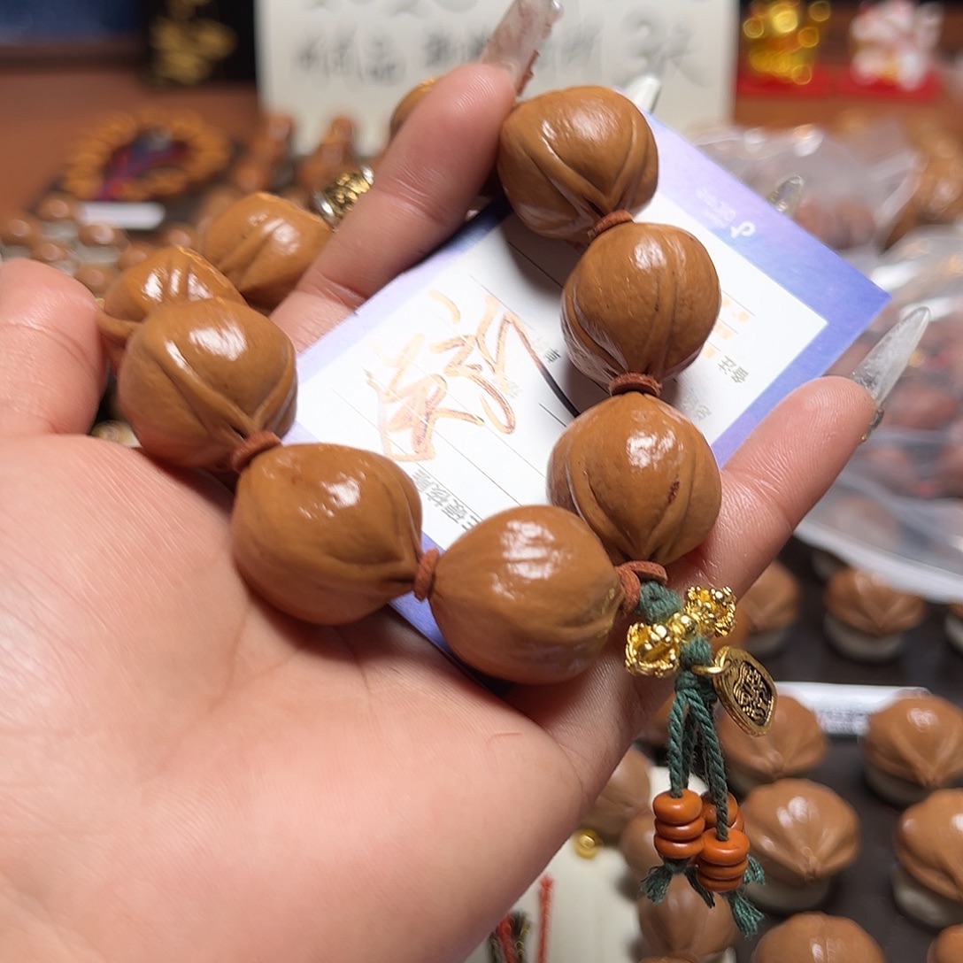 吊坠橄榄核橄榄核雕刻手工艺品
