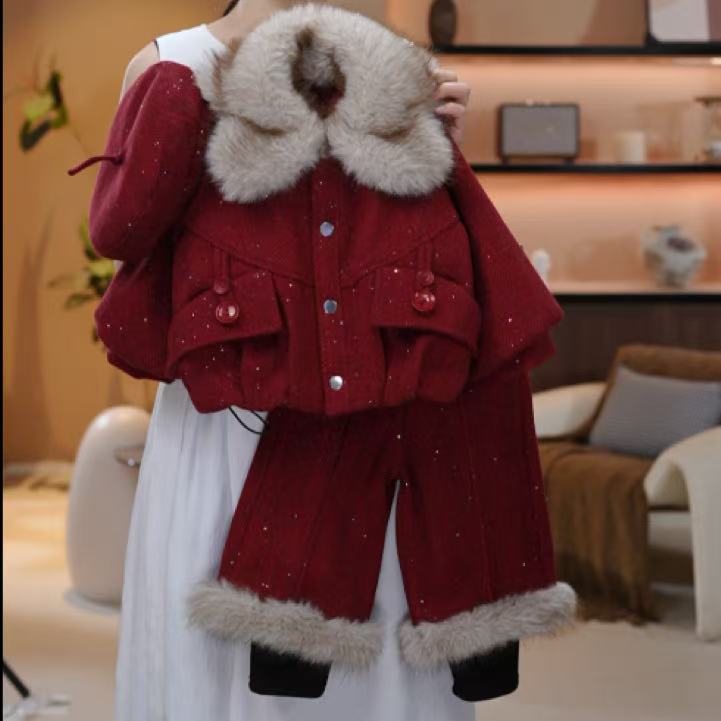 小公主洋气冬装套装2025新款女童冬季小香风加绒外套红色年服