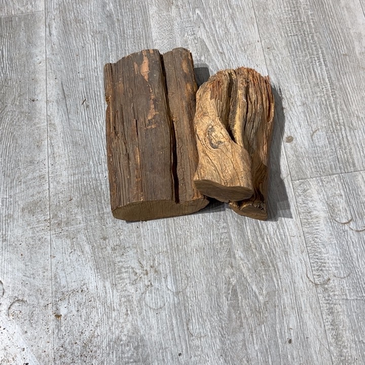 沙***浪柏木崖柏等自然资源和生态资源丰富