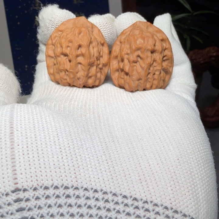 文玩核桃吊坠大枣编号6466，33-32-36