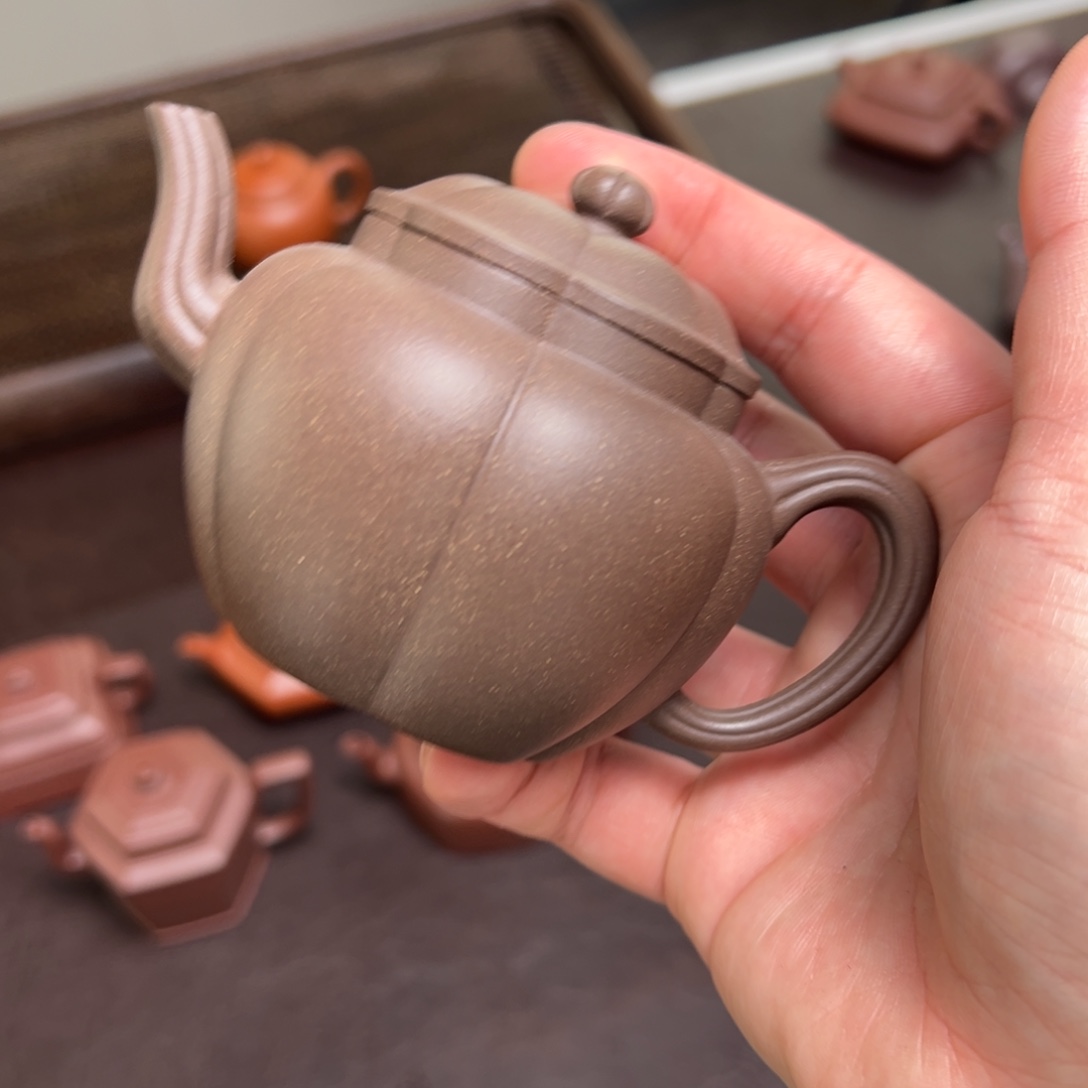 胡***头紫砂茶壶宜兴紫砂壶的制作