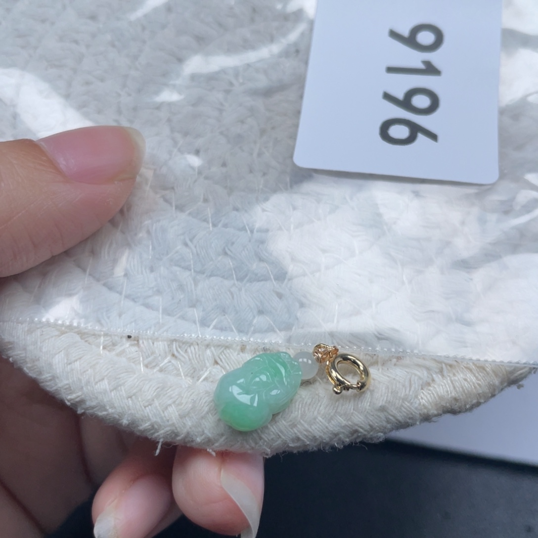 翡翠未镶嵌颈饰天然A货缅甸翡翠