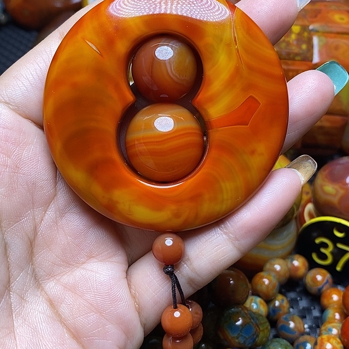 雨***君玛瑙/玉髓未镶嵌颈饰