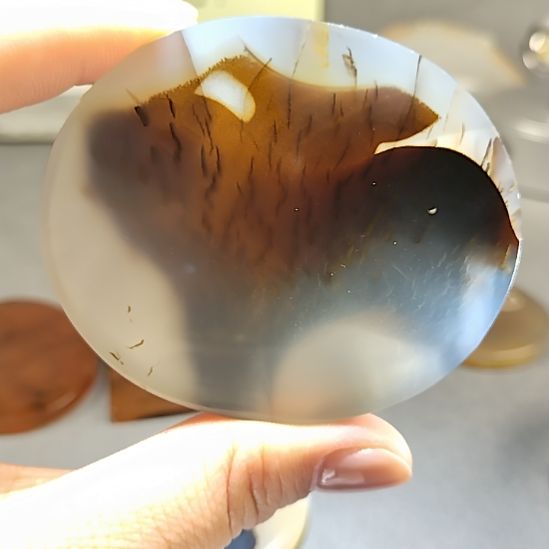 玛瑙/玉髓未镶嵌颈饰生肖福兔