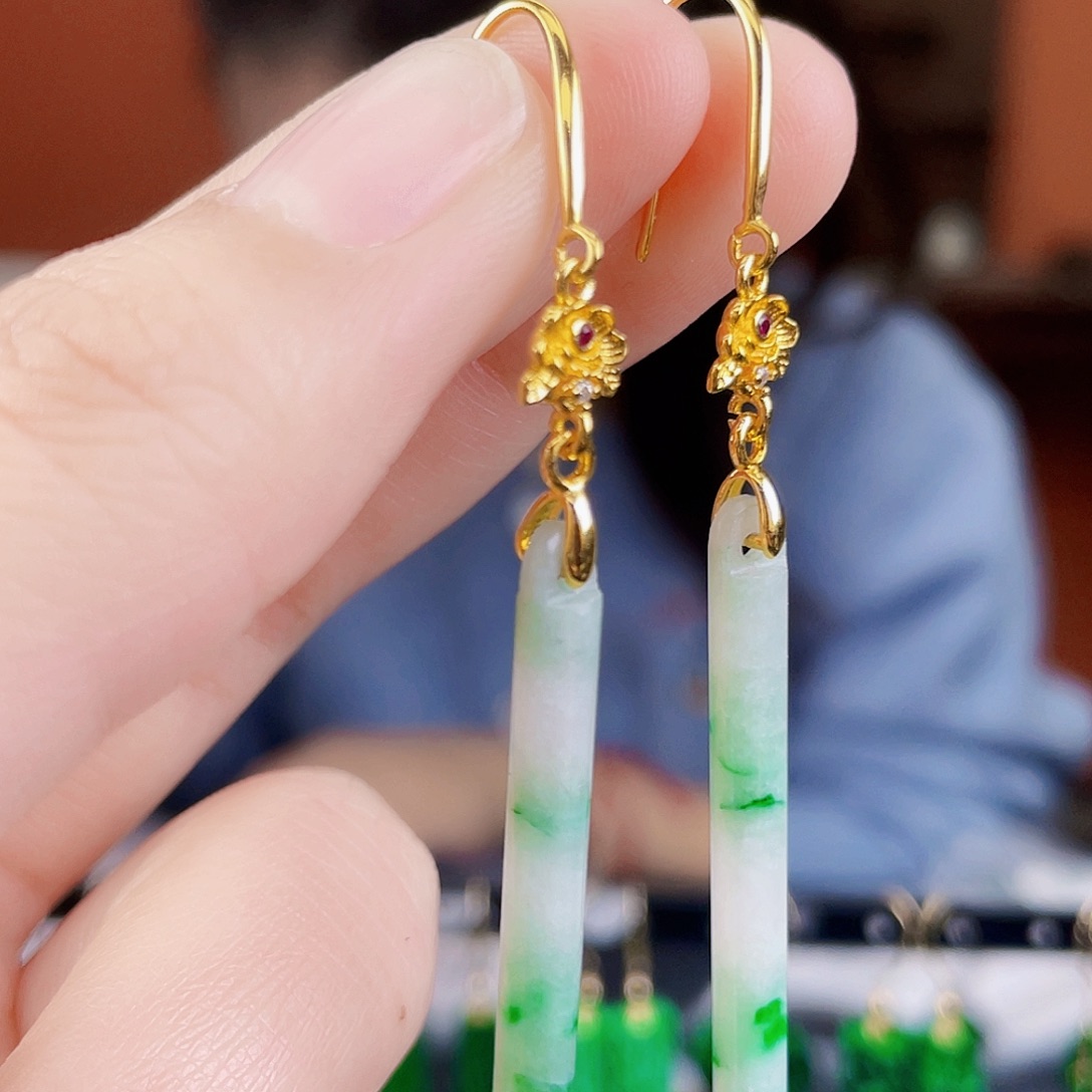 翡翠未镶嵌耳饰饰品