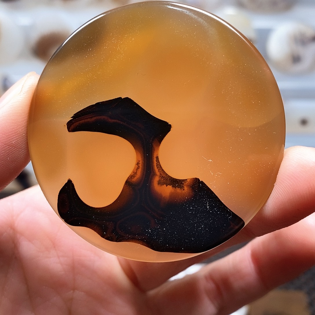 玛瑙/玉髓未镶嵌珠宝奇石