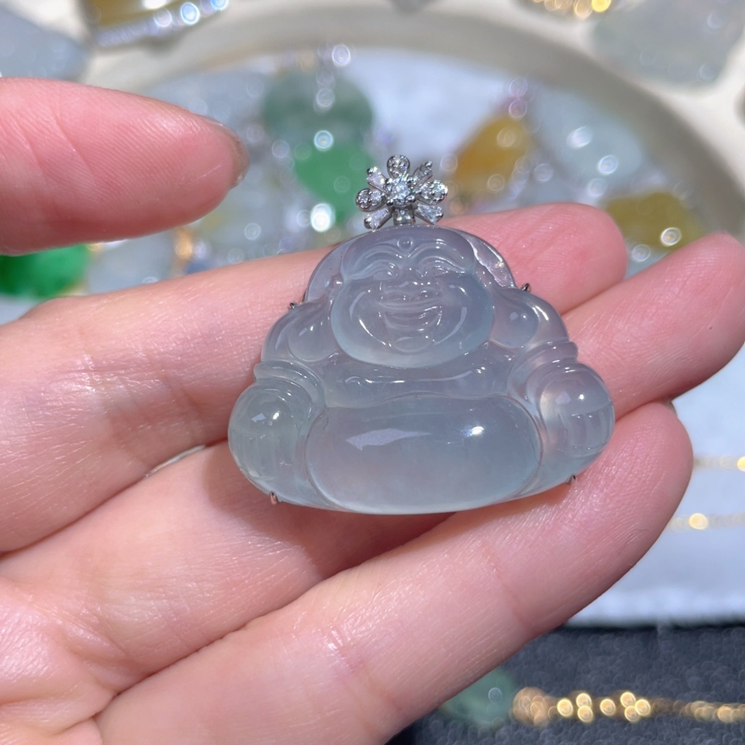 翡翠颈饰18K金镶嵌翡翠