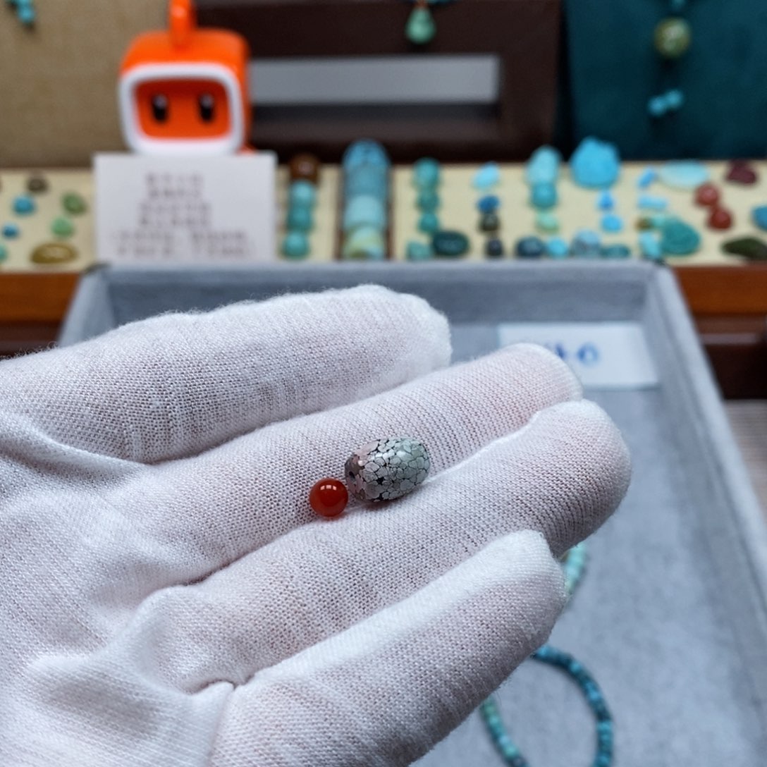 未镶嵌配饰南红玛瑙