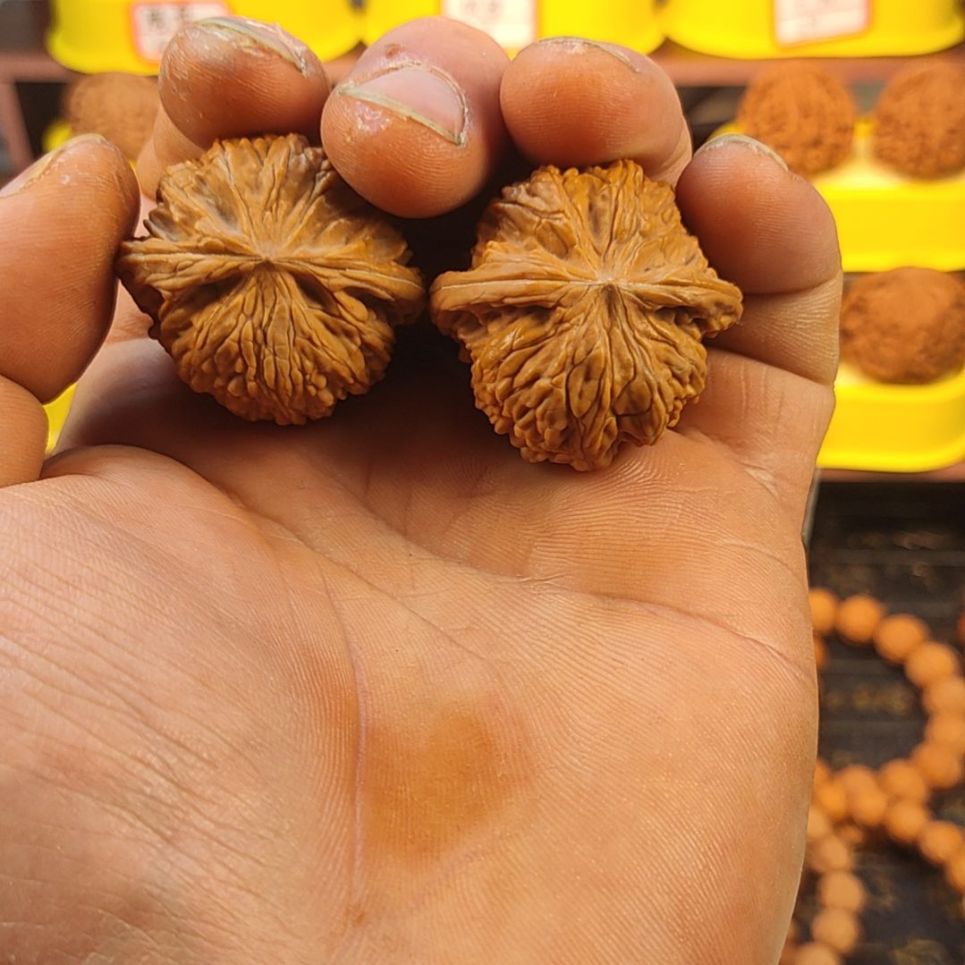 文玩核桃吊坠磨盘