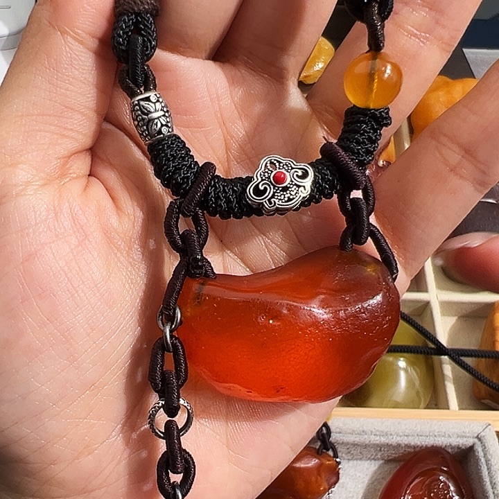 蜜蜡裸石未镶嵌我