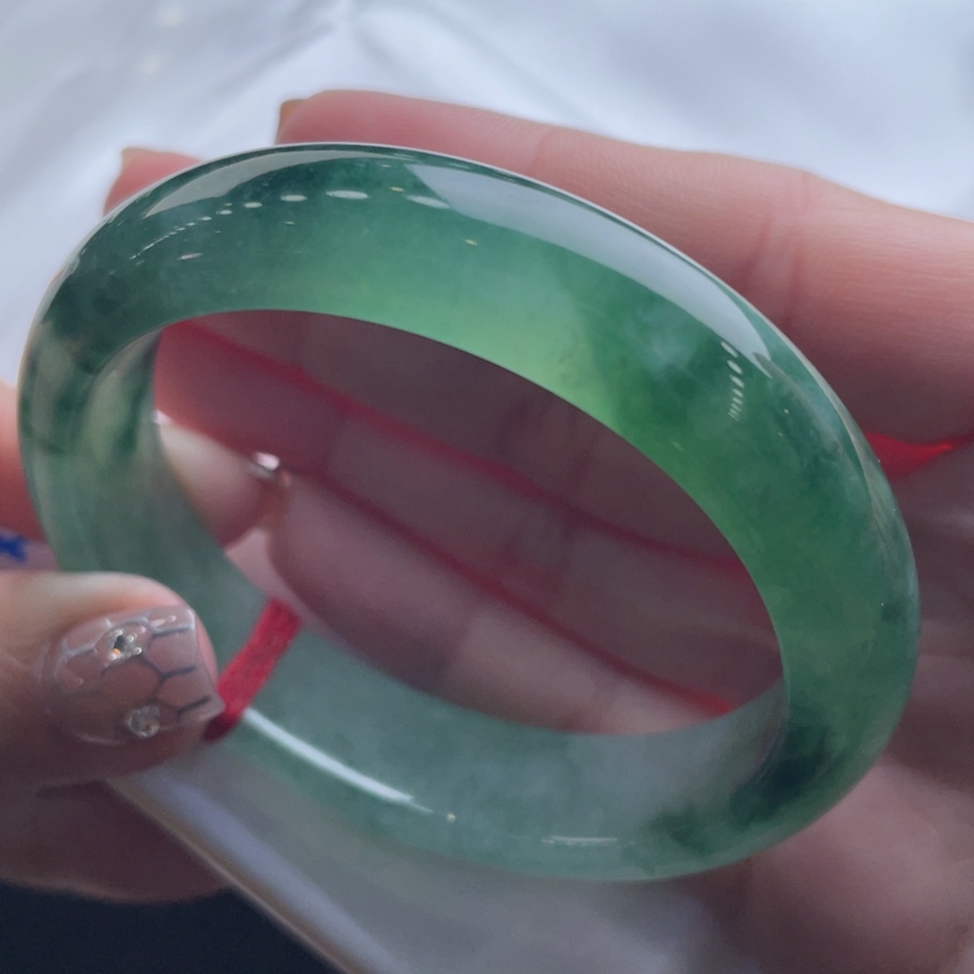 翡翠未镶嵌手镯52.6贵妃 绿野仙踪上手巨显白 