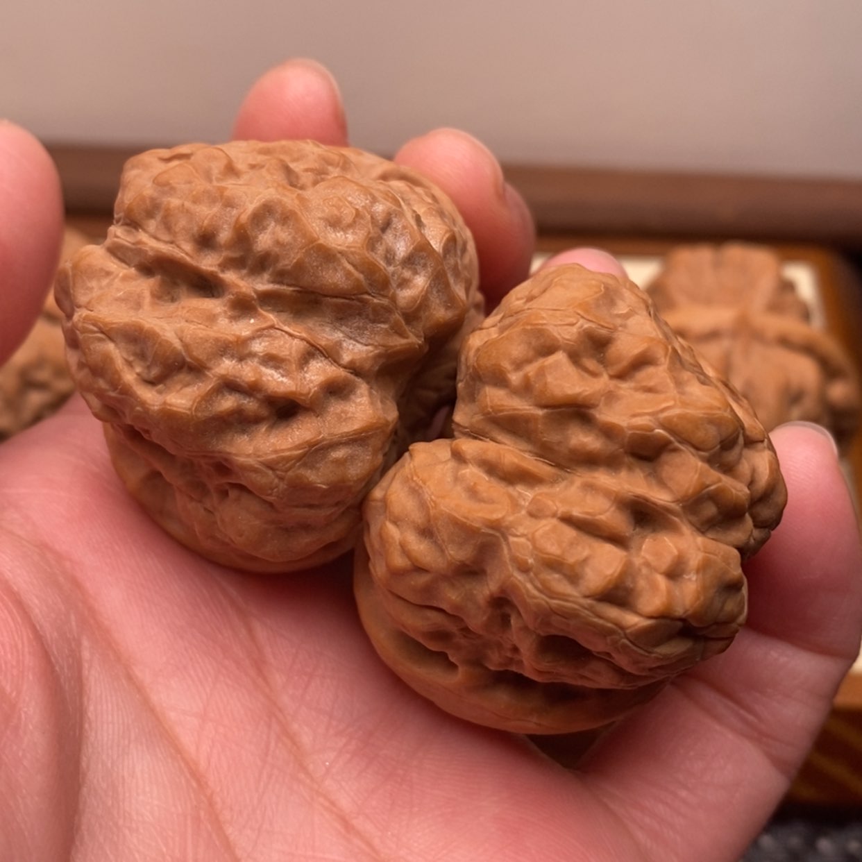 【闪购商品】把件文玩核桃边40肚44左右