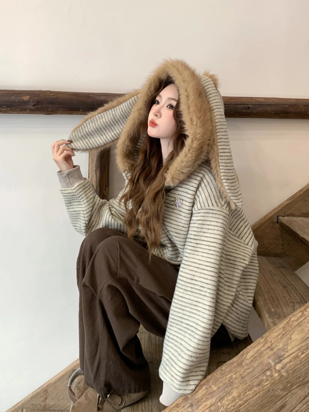 秋冬新款美式复古条纹兔耳开衫毛领连帽重磅加绒毛毛休闲外套女