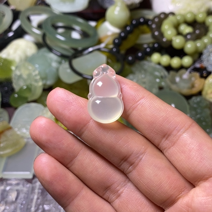 岫玉岫玉挂件未镶嵌