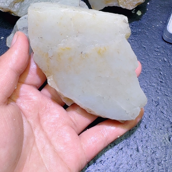 和田玉未镶嵌珠宝半成品