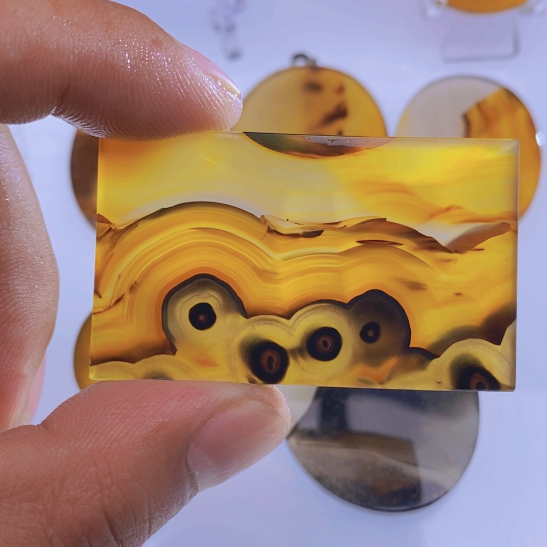 玛瑙/玉髓颈饰未镶嵌