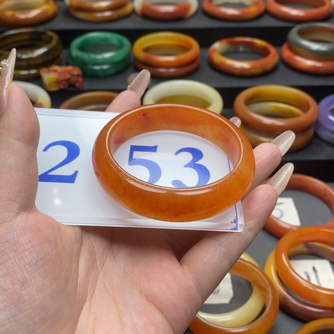 石英质玉（黄龙玉）手镯微瑕未镶嵌平*