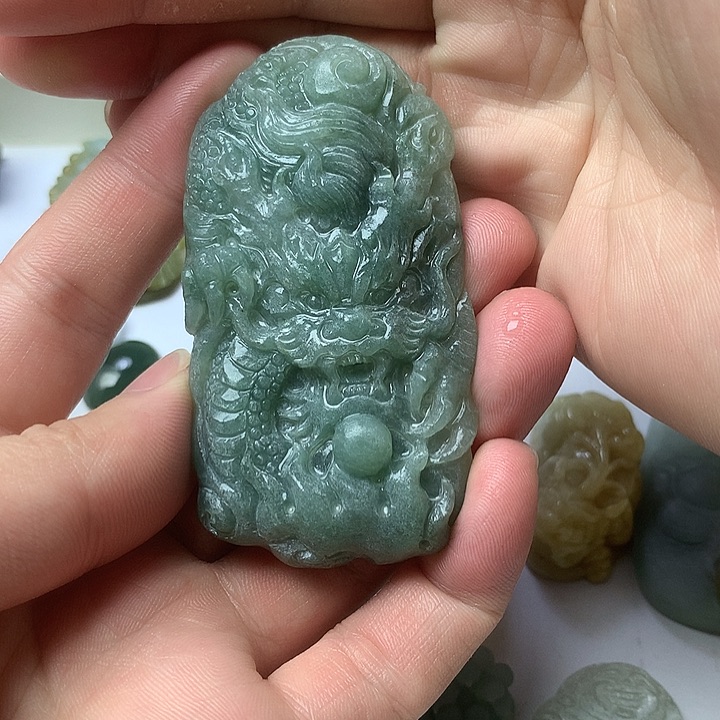 未镶嵌定制翡翠差*多缅甸翡翠手工龙牌