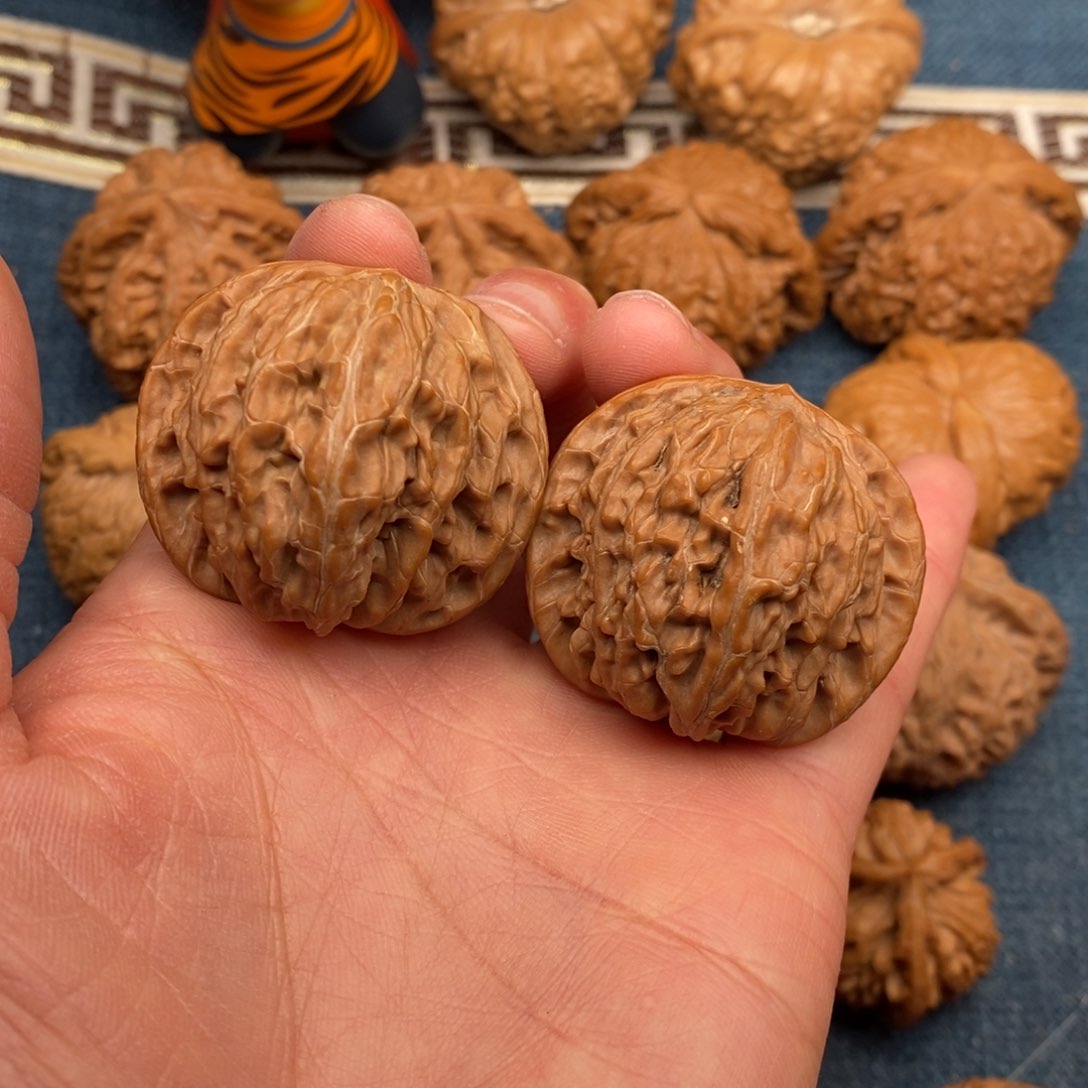 文玩核桃把件38正磨