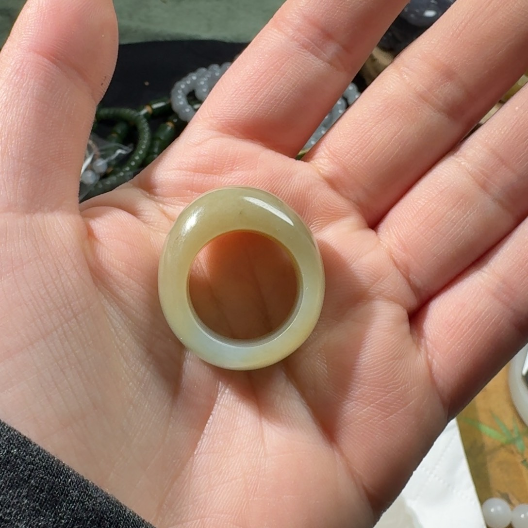 和田玉戒指未镶嵌