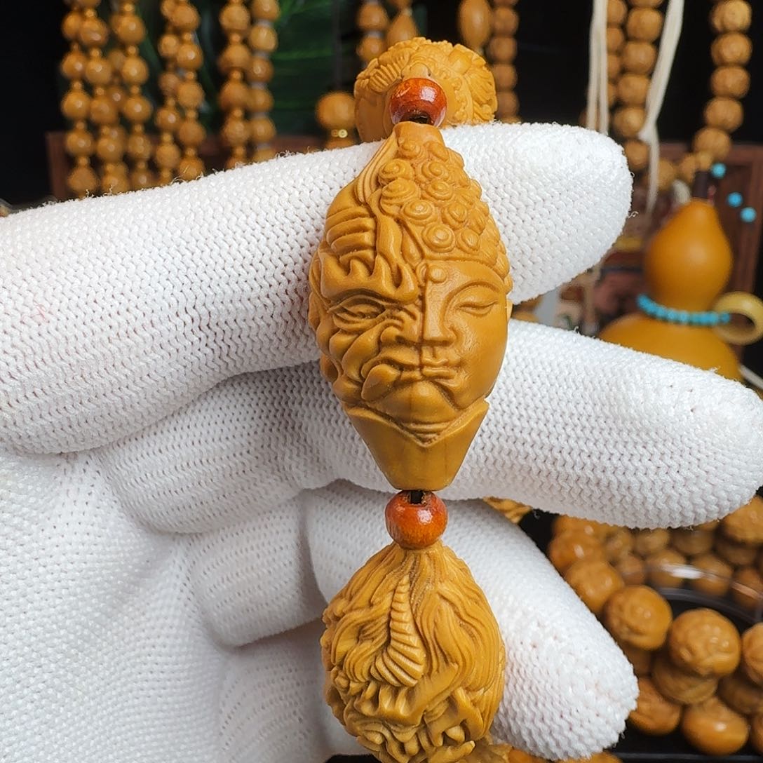 猴头核桃吊坠一年佛魔（橄榄核）