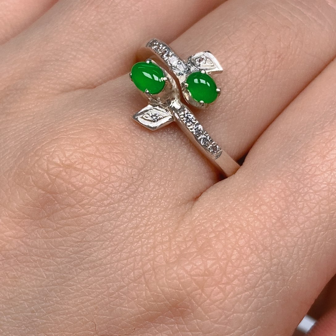 翡翠戒指未镶嵌翡翠