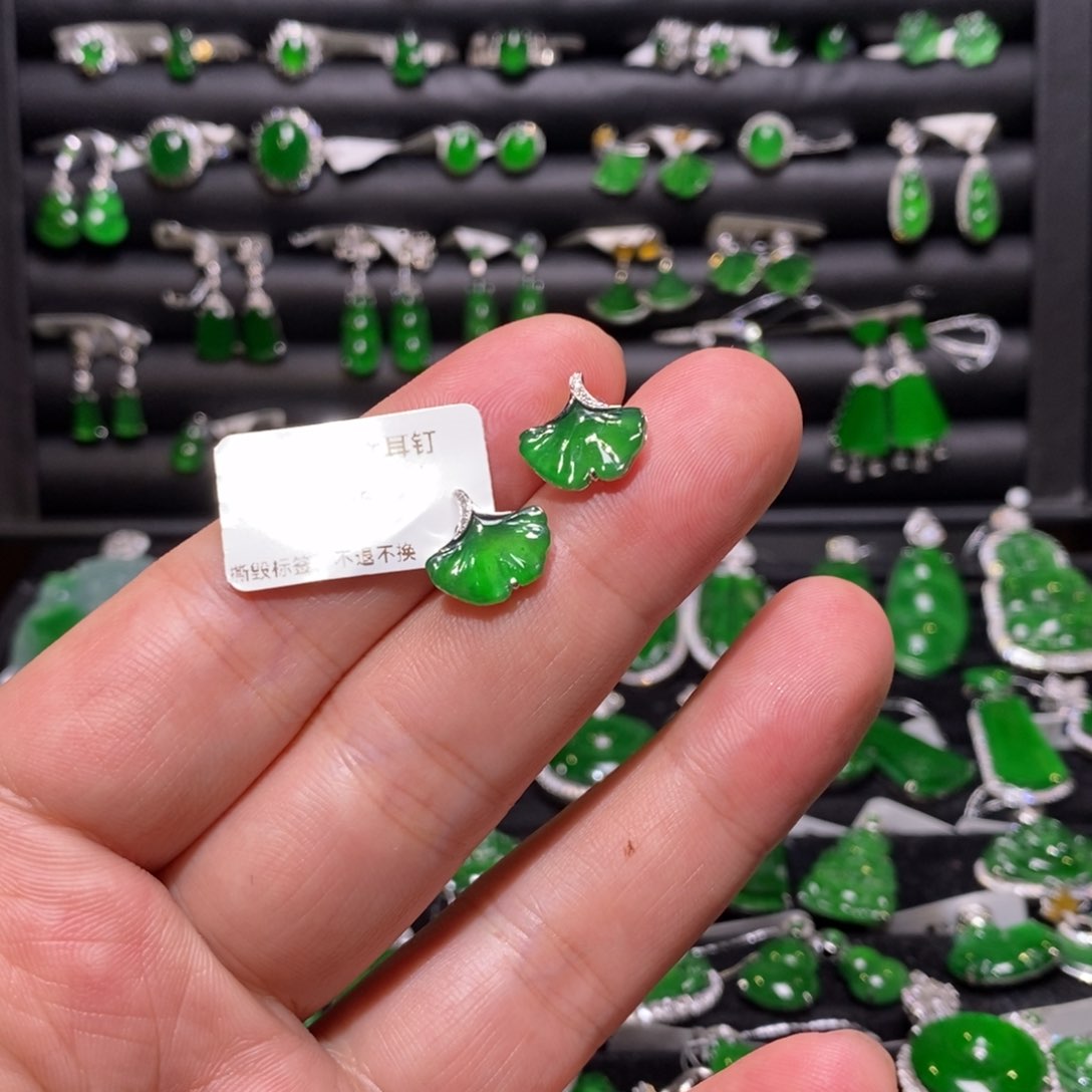 翡翠耳饰18K金镶嵌三生有幸耳钉