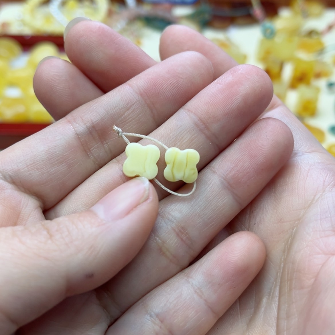 【闪购商品】蜜蜡裸石未镶嵌配饰