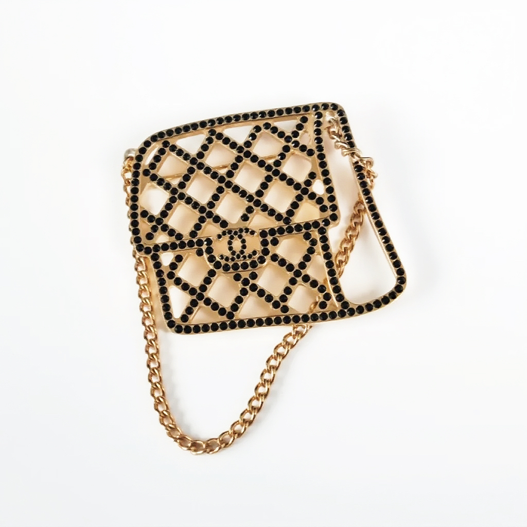 Chanel 黑钻网格包包胸针