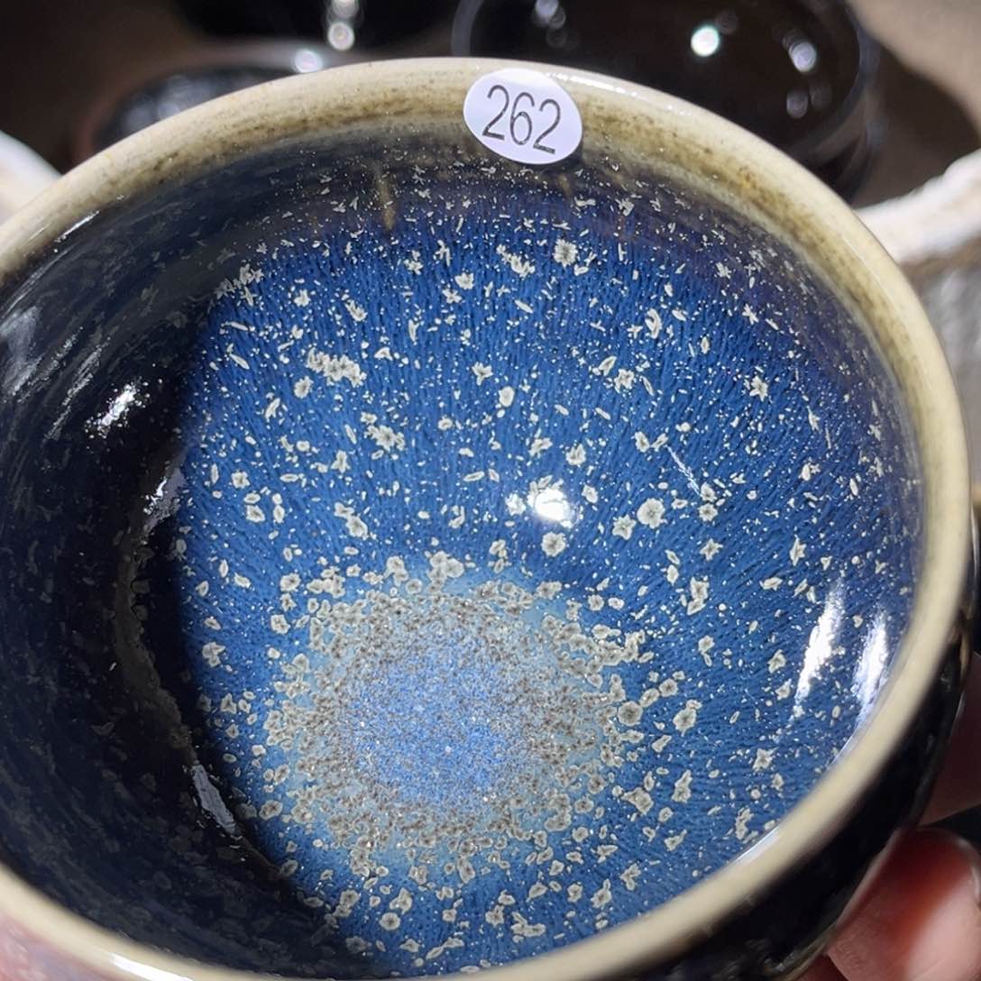 茶盏义兴龙窑坚持真柴烧