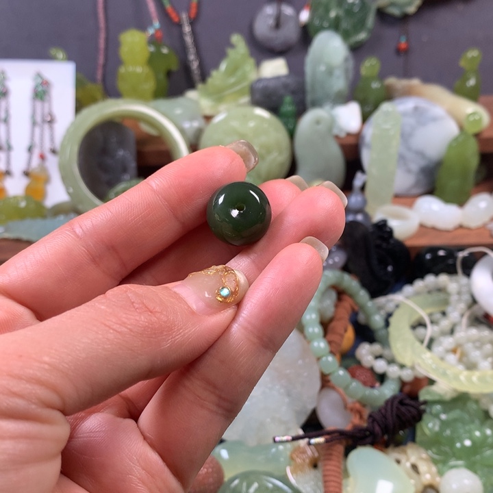 和田玉挂件未镶嵌挂件