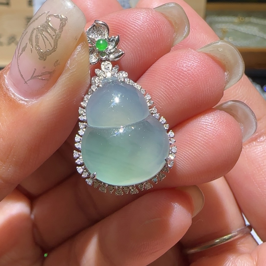 【闪购商品】翡翠颈饰18K金镶嵌天然